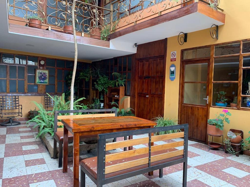 Hostel Santa Canela Cuenca Exterior foto